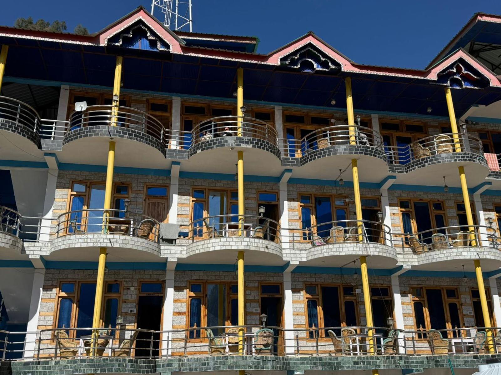 Hotel 19 Tosh Exterior foto